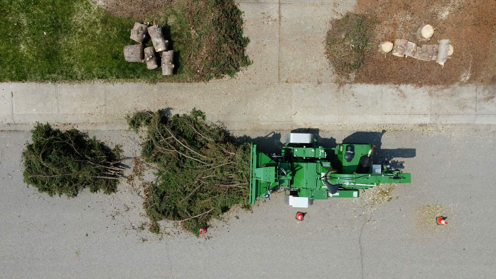 Storm debris cleanup service